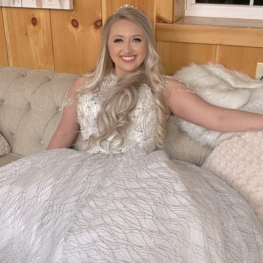 Meet your Posher, Emily